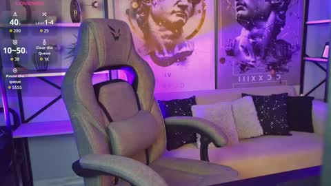 Snapshot of flexyfoxy chatting on 03/17/26, 02:53 Flexyfoxy online show from 03/17/26, 02:53