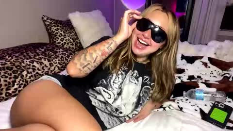 Roxy online show from 03/05/26, 07:04