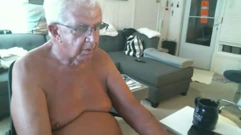 Snapshot of flfunnow chatting on 09/26/25, 09:46 flfunnow online show from 09/26/25, 09:46