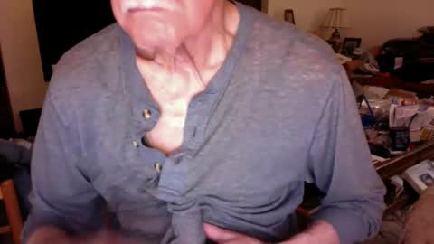 Snapshot of flip4u chatting on 12/10/24, 01:00 flip4u online show from 12/10/24, 01:00