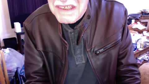 Snapshot of flip4u chatting on 12/11/24, 07:46 flip4u online show from 12/11/24, 07:46