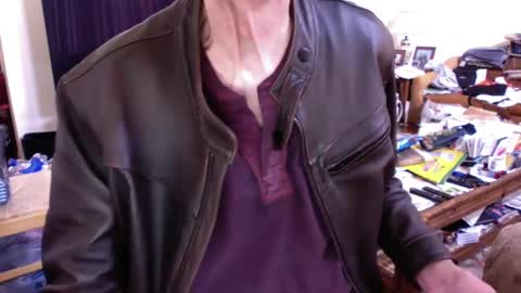 Snapshot of flip4u chatting on 12/18/24, 10:02 flip4u online show from 12/18/24, 10:02