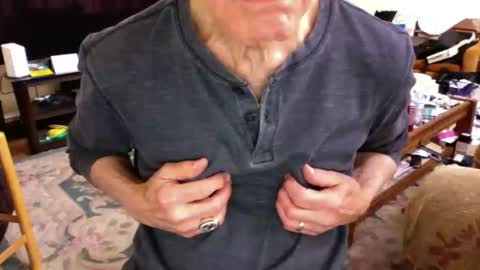 Snapshot of flip4u chatting on 10/07/25, 10:29 flip4u online show from 10/07/25, 10:29