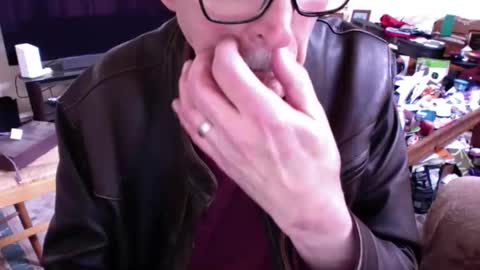 Snapshot of flip4u chatting on 11/17/25, 08:03 flip4u online show from 11/17/25, 08:03