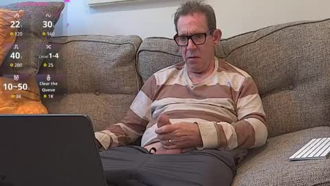 Snapshot of flirtofcharleston chatting on 04/10/26, 05:17 Flickrbrite online show from 04/10/26, 05:17