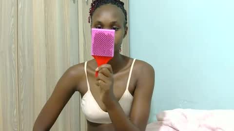 Snapshot of flirty_paw chatting on 06/24/26, 06:34 Parineetii online show from 06/24/26, 06:34