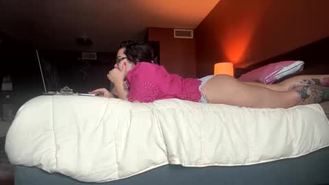 Snapshot of flirtygirlyy chatting on 03/17/26, 04:10 Ive Retired From Camming online show from 03/17/26, 04:10