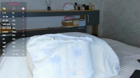 Snapshot of flirtykitty_ chatting on 02/27/26, 04:45 Emely online show from 02/27/26, 04:45