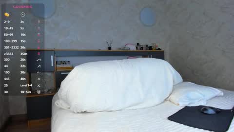 Snapshot of flirtykitty_ chatting on 03/01/26, 07:27 Emely online show from 03/01/26, 07:27