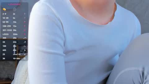 Snapshot of flirtykitty_ chatting on 03/04/26, 07:58 Emely online show from 03/04/26, 07:58