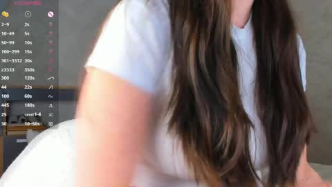 Snapshot of flirtykitty_ chatting on 03/29/26, 12:10 Emely online show from 03/29/26, 12:10