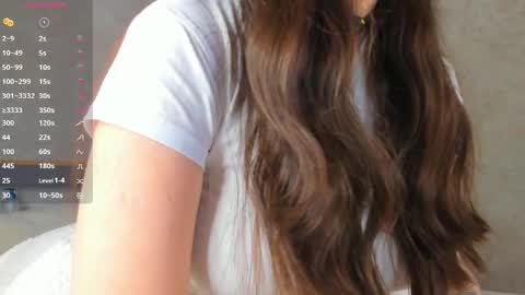 Snapshot of flirtykitty_ chatting on 04/07/26, 02:45 Emely online show from 04/07/26, 02:45