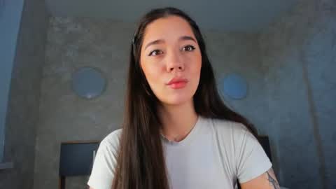 Snapshot of flirtykitty_ chatting on 07/19/26, 02:59 Emely online show from 07/19/26, 02:59