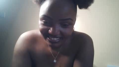 Snapshot of flirtymimie chatting on 05/16/26, 10:36 flirtymimie online show from 05/16/26, 10:36