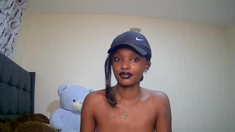 Snapshot of flirtyy_sheery chatting on 12/10/24, 02:48 sheery online show from 12/10/24, 02:48