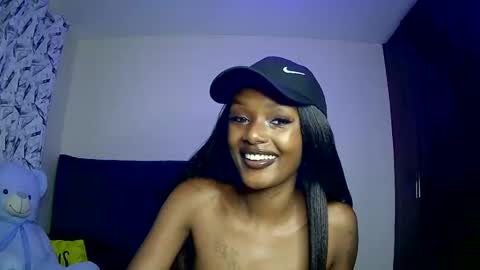 Snapshot of flirtyy_sheery chatting on 02/07/25, 01:11 sheery online show from 02/07/25, 01:11