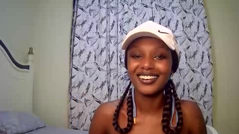 Snapshot of flirtyy_sheery chatting on 03/07/25, 05:28 sheery online show from 03/07/25, 05:28