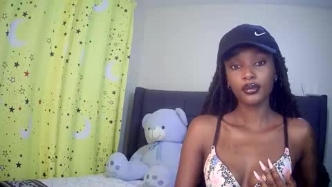 Snapshot of flirtyy_sheery chatting on 10/06/25, 02:53 sheery online show from 10/06/25, 02:53