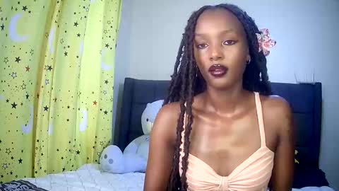 Snapshot of flirtyy_sheery chatting on 10/12/25, 12:26 sheery online show from 10/12/25, 12:26