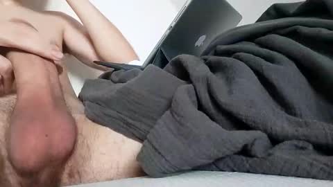 flo187842 online show from 11/12/25, 08:26