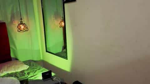 flor_gil online show from 02/27/26, 07:30