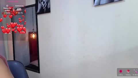 flor_gil online show from 03/18/26, 03:31