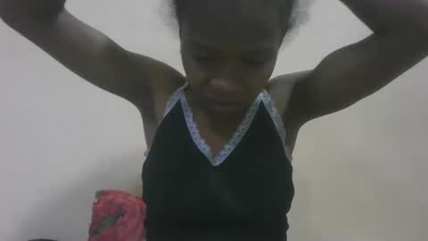 flora48230522373 online show from 05/01/26, 02:43