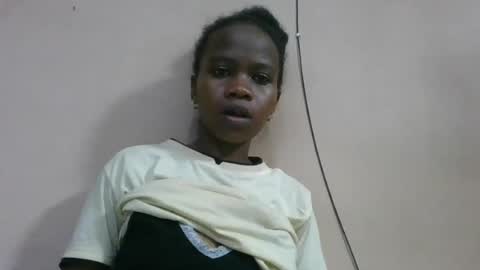 Snapshot of flora48230522373 chatting on 06/12/26, 12:37 flora48230522373 online show from 06/12/26, 12:37