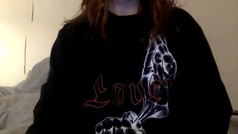 Snapshot of floraexploration chatting on 12/17/24, 07:37 floraexploration online show from 12/17/24, 07:37