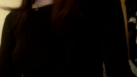 Snapshot of floraexploration chatting on 12/30/24, 05:44 floraexploration online show from 12/30/24, 05:44