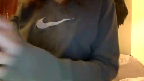 Snapshot of floraexploration chatting on 01/11/25, 07:27 floraexploration online show from 01/11/25, 07:27