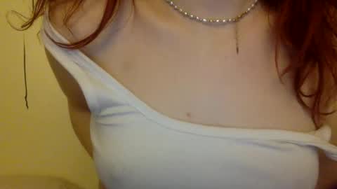 Snapshot of floraexploration chatting on 01/28/25, 11:50 floraexploration online show from 01/28/25, 11:50