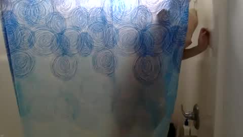 Snapshot of floraexploration chatting on 02/20/25, 06:02 floraexploration online show from 02/20/25, 06:02