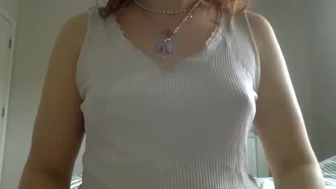 Snapshot of floraexploration chatting on 02/24/25, 06:15 floraexploration online show from 02/24/25, 06:15