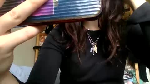 Snapshot of floraexploration chatting on 10/04/25, 12:25 floraexploration online show from 10/04/25, 12:25