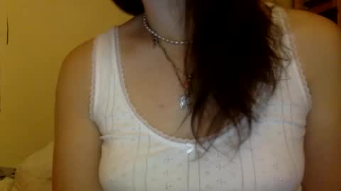 Snapshot of floraexploration chatting on 11/12/25, 06:52 floraexploration online show from 11/12/25, 06:52