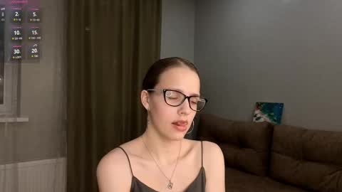 Anna online show from 09/22/25, 05:48