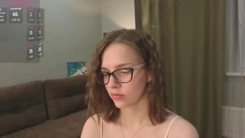 Anna online show from 10/09/25, 02:15