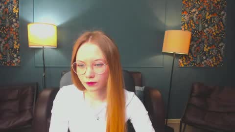 Snapshot of floralarsson chatting on 05/17/26, 10:00 hey there guys im Flora no not the one from WInx. But I love magical stuff and especially I love nature. I dont know I thin online show from 05/17/26, 10:00