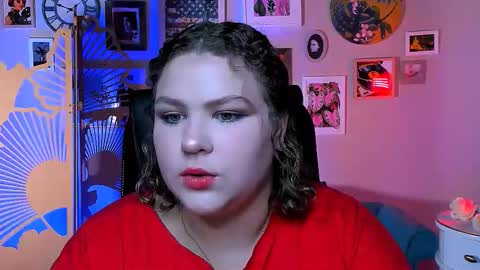 Snapshot of florenceanderson_ chatting on 09/22/25, 09:11 florenceanderson_ online show from 09/22/25, 09:11