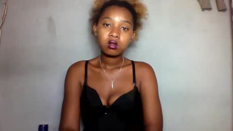 florencia011 online show from 01/29/25, 12:24