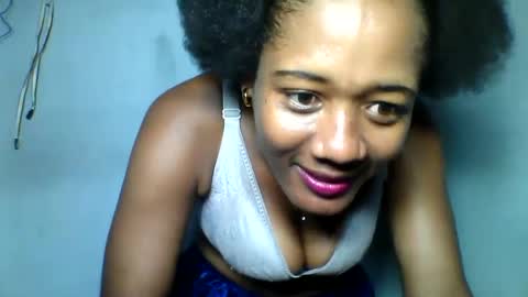 florencia011 online show from 01/30/25, 07:37