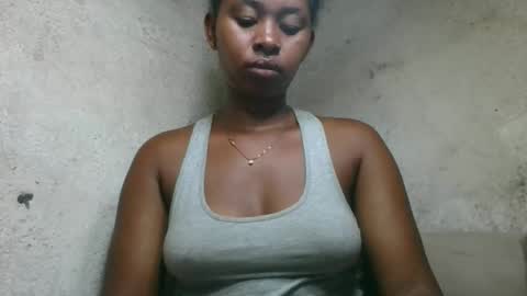 florencia011 online show from 01/16/26, 07:07