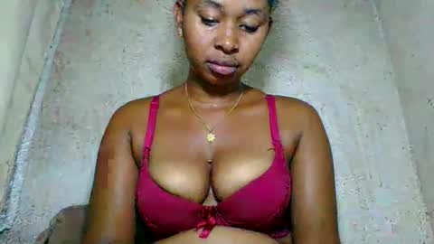 Snapshot of florencia011 chatting on 05/14/26, 02:46 florencia011 online show from 05/14/26, 02:46