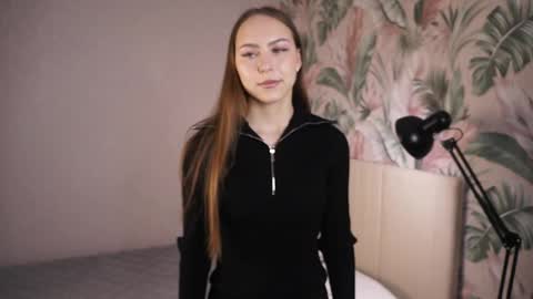 Snapshot of floreneroehling chatting on 12/21/25, 06:48 Beth online show from 12/21/25, 06:48