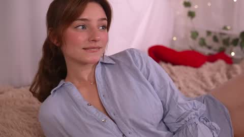 Snapshot of floret_joy chatting on 09/15/25, 04:29 ALICE online show from 09/15/25, 04:29