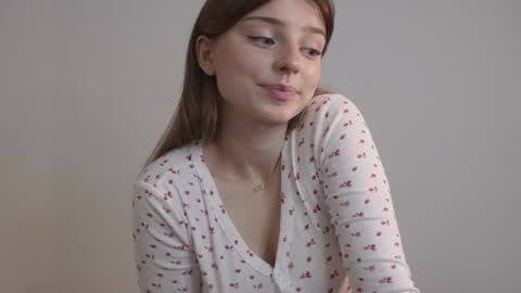 Snapshot of floret_joy chatting on 09/18/25, 12:29 ALICE online show from 09/18/25, 12:29