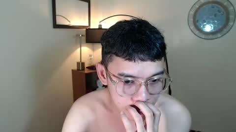 floriankeirxx_ online show from 10/02/25, 01:12