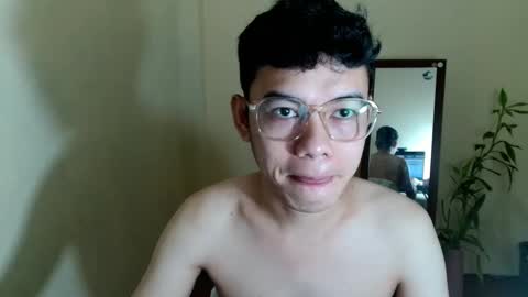 floriankeirxx_ online show from 10/24/25, 11:56