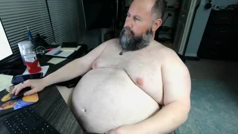 Snapshot of floridabearlive chatting on 10/25/25, 05:48 FloridaBearLive online show from 10/25/25, 05:48